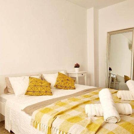 Sagunto Lovely 4 Bed Flat מראה חיצוני תמונה